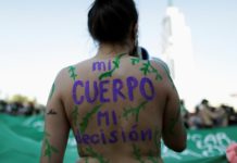 Archivan proyecto de despenalización del aborto en Chile