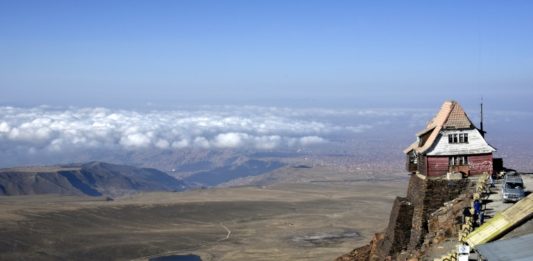 Chacaltaya la pista de esquí en Bolivia que se quedó sin hielo