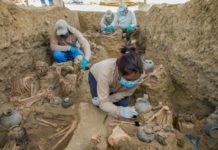 Descubren tumba múltiple en ciudadela de Chan Chan en Perú