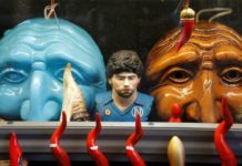 El culto a Maradona sigue presente en Nápoles