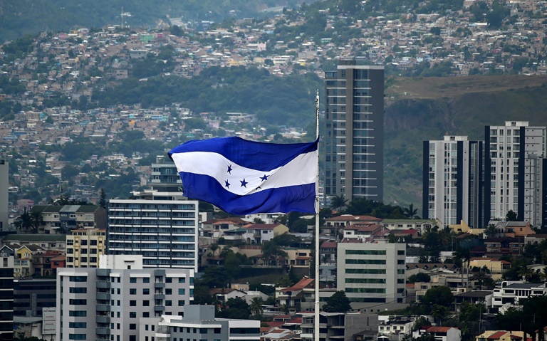 Honduras elige nuevo presidente en un clima de zozobra