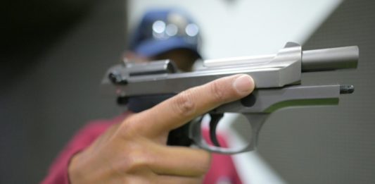 Prohíben venta libre de armas traumáticas en Colombia