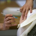 Chile comienza a vacunar contra COVID-19 a menores de entre 3 y 5 años