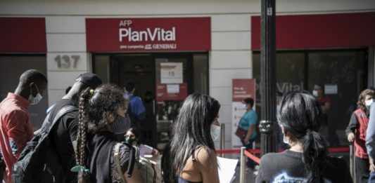 Diputados de Chile rechazan cuarto retiro parcial de pensiones