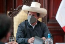 Fiscalía de Perú interroga al presidente Castillo por ascensos militares