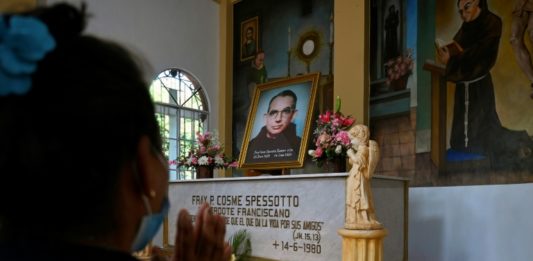 Beatifican a sacerdotes asesinados por militares en El Salvador