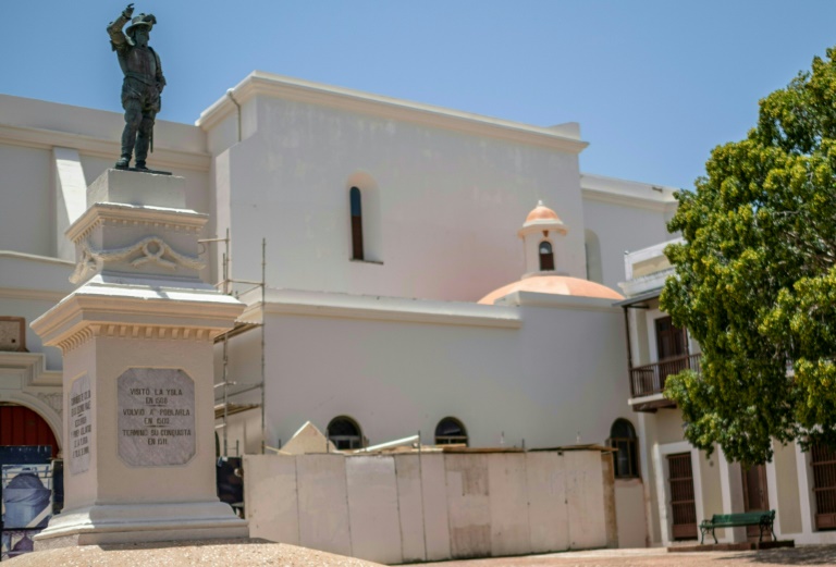 Derriban estatua de Ponce de León en Puerto Rico