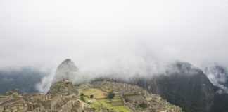 Inundaciones interrumpen el acceso a Machu Picchu