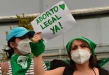 Lasso anuncia posible veto a proyecto que regula el aborto en Ecuador