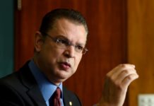 Candidatos a presidencia de Brasil comienzan a movilizarse