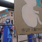 Congreso de Ecuador reglamenta el aborto en caso de violación