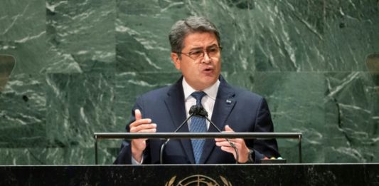 Detienen a expresidente de Honduras tras pedido de extradición de EEUU