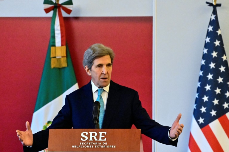 Kerry aboga por apertura en mercado eléctrico