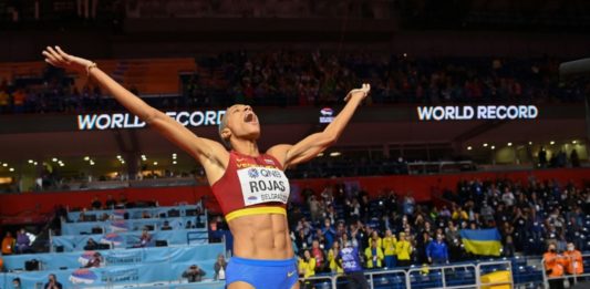 La venezolana Yulimar Rojas supera su récord mundial logrado en Tokio