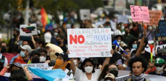 Protestan contra ley antiaborto en Guatemala