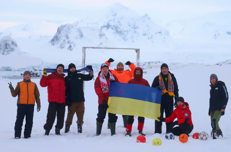 Científicos ucranianos en la Antártida viven la guerra con impotencia