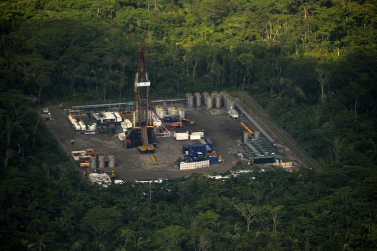 Ecuador inicia explotación de petróleo en reserva amazónica