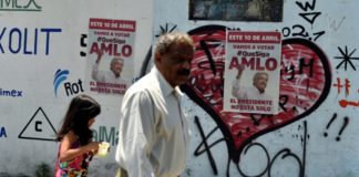 Mexicanos deciden si López Obrador se va o concluye su mandato en 2024