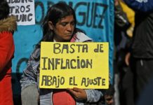 Argentinos reclaman al gobierno acciones urgentes ante la inflación