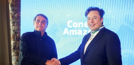 Bolsonaro apoya a Elon Musk en la compra de la plataforma Twitter