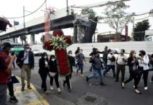 Conmemoran primer aniversario de la tragedia del metro de Ciudad de México