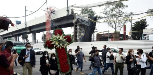 Conmemoran primer aniversario de la tragedia del metro de Ciudad de México