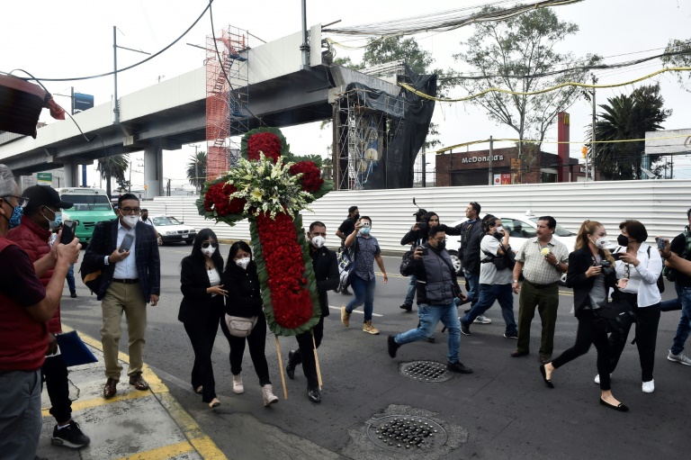 Conmemoran primer aniversario de la tragedia del metro de Ciudad de México