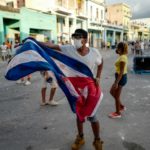 Excarcelan en Cuba a jóvenes condenados por protestas del 2021
