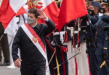 Fiscalía amplía investigación contra presidente de Perú