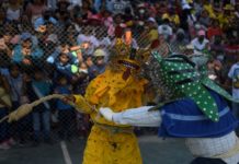 Indígenas mexicanas ganan espacio en batalla ritual