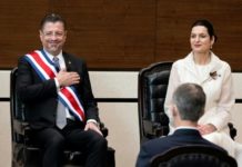 Rodrigo Chaves asume como el 49º presidente de Costa Rica