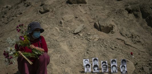 Buscan restos de cinco estudiantes peruanos desaparecidos hace 30 años