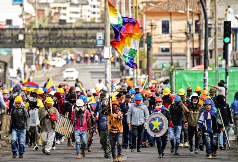 Ecuador suspende negociaciones con manifestantes indígenas