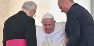 El papa lamenta muerte de dos sacerdotes jesuítas en México