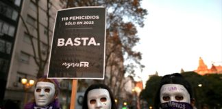 Familiares de víctimas de femicidio en Argentina lamentan falta de justicia