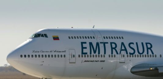 Impiden salir de Argentina a iraníes de avión venezolano investigado