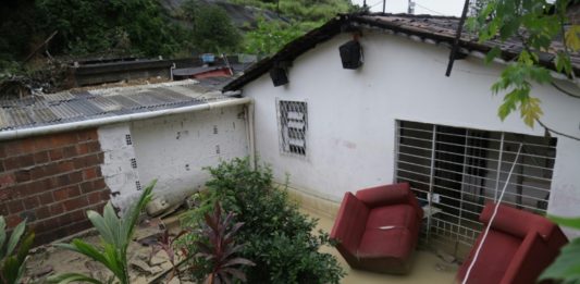 Residentes de Recife temen nuevos deslaves por las lluvias