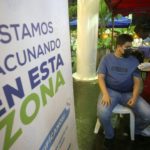 Sigue baja la vacunación contra el COVID-19 en América Latina