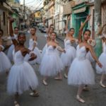 El Ballet Manguinhos lucha por subsistir en una favela de Río