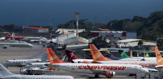 Línea aérea venezolana Conviasa suspende vuelos a Argentina y Chile
