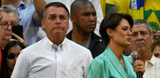 Reúnen más de 500.000 firmas en manifiesto por la democracia en Brasil