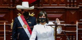 Vicepresidenta Boluarte dispuesta a renunciar si destituyen a Pedro Castillo