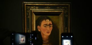 Expondrán autorretrato de Frida Kahlo en museo argentino