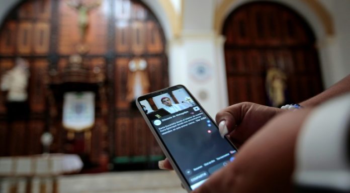 “Tenemos casa por cárcel”, denuncia obispo retenido en Nicaragua