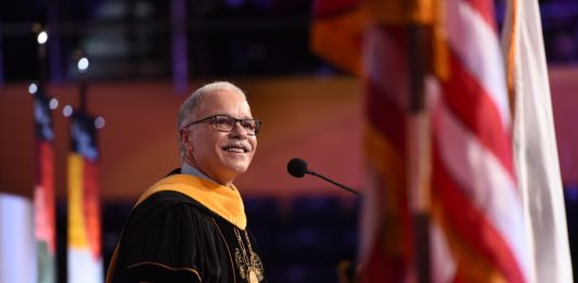 William A. Covino anuncia su jubilación como rector de Cal State LA