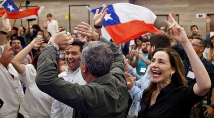 Contundente mayoría en Chile rechaza proyecto de Constitución