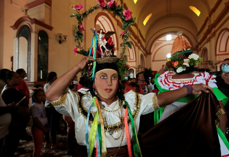 Celebran fiesta de San Jerónimo bajo restricción policial en Nicaragua