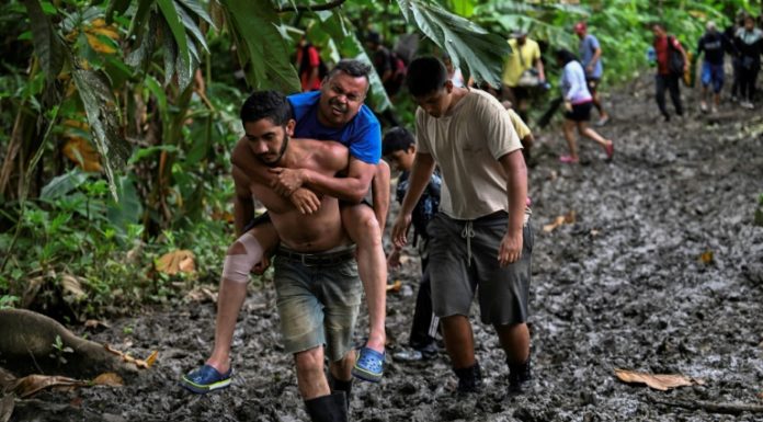 Disminuyen migrantes por selva del Darién según cancillería panameña
