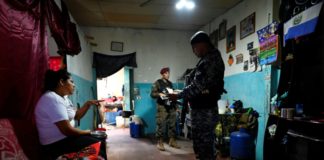 El Salvador inicia “octavo” mes de guerra contra las pandillas