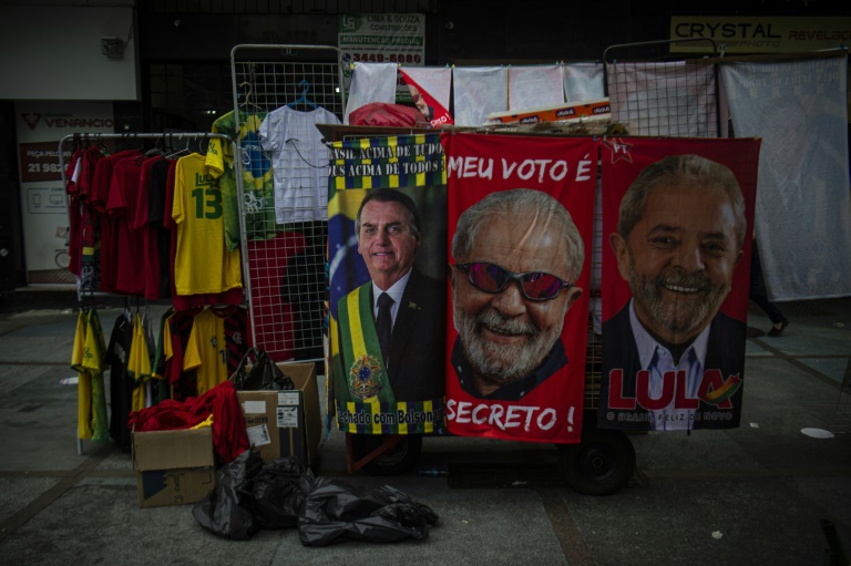 Las otras elecciones que celebra Brasil este domingo